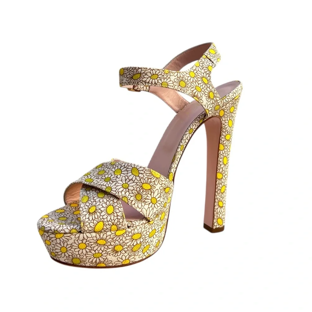 Red Valentino Yellow Daisy Print Platform‎ Sandals Heels Size 38 US 7.5